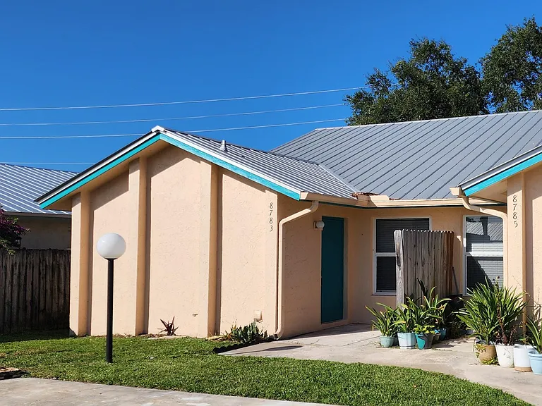 8783 SE Hobe Ridge Ave — Photo 2