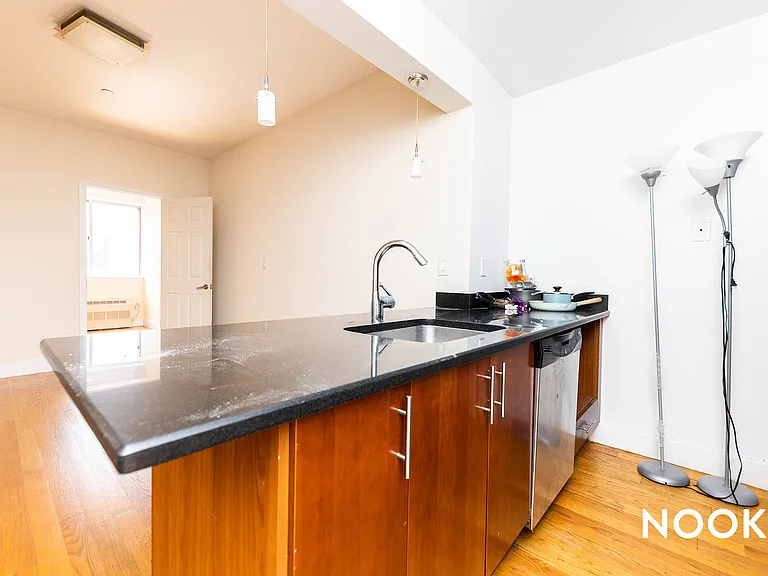 756 Myrtle Ave #4H — Photo 8