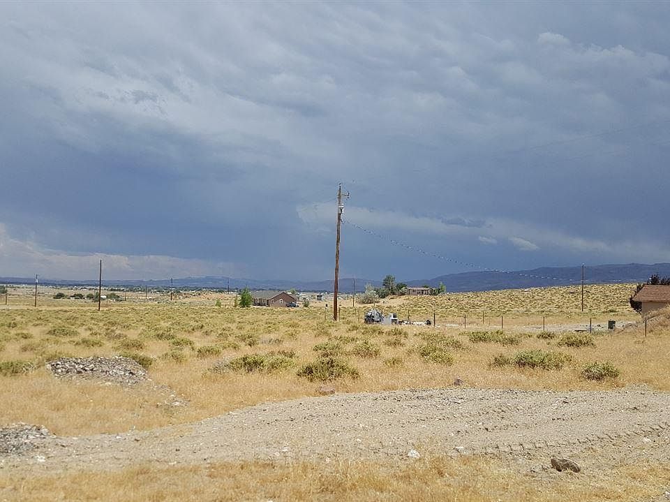 2nd image of 1075 Cooney Dr