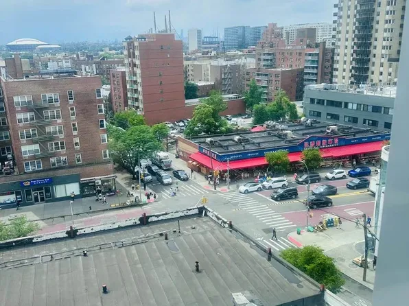 136-18 Maple Avenue image 12 of 22