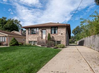 4 N 279th Ave, Addison, IL 60101
