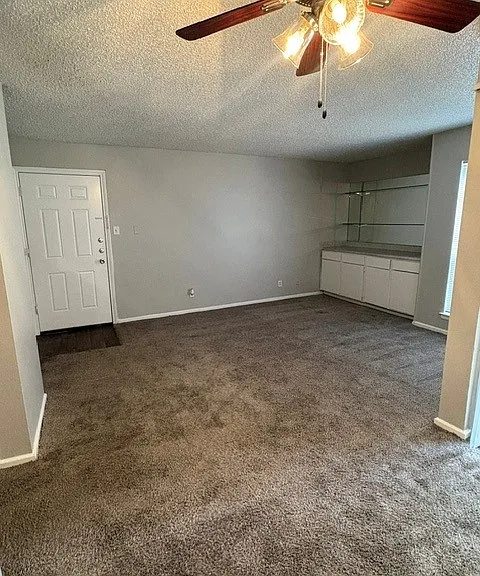 Lexington — Photo 8
