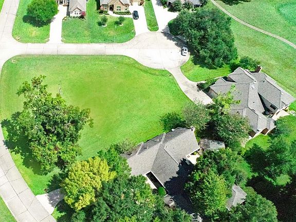 2nd image of 4614 Weston Dr