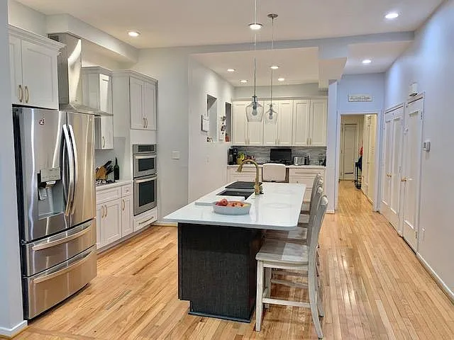 716 12th St NE — Photo 4