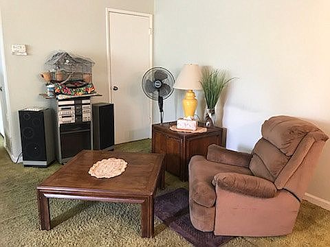 1st image of 207 Antoinette Ct