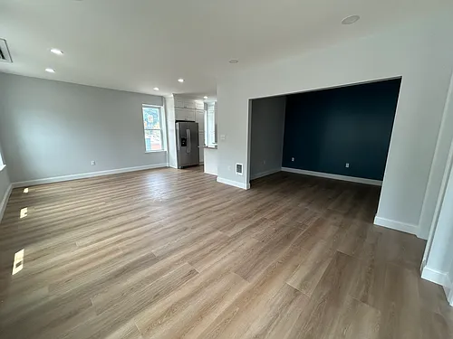243 Vine St #3 Photo 1