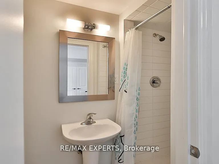 129 Powseland Cres — Photo 40