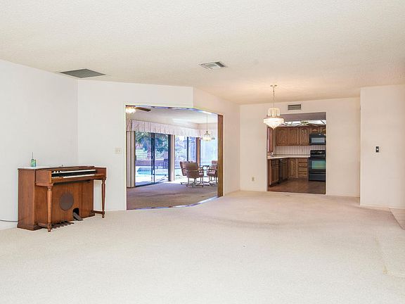 4th image of 2279 Leisure World
