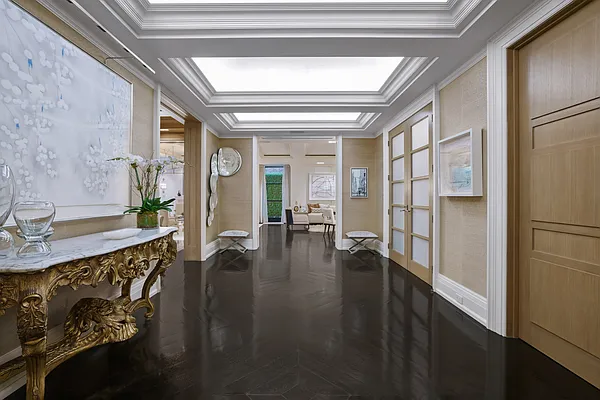 Sold by Warburg | media 4