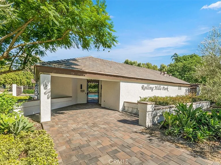 25732 Weston Dr — Photo 61