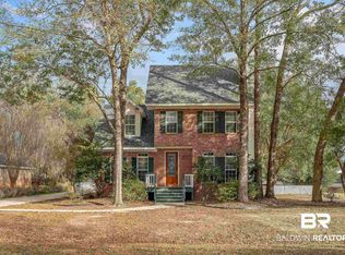 20042 Heathrow Dr, Silverhill, AL 36576