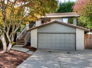 530 NW 196th Pl, Shoreline, WA 98177