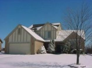 3151 Goldenrod Dr, Rochester Hills, MI 48307