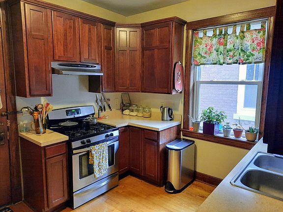4th image of 322 S Oak Park Ave #2