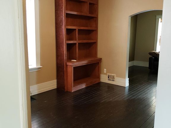 3rd image of 4429 Gannett St