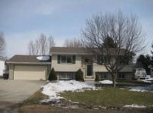 2676 Gilbert Rd, Lansing, MI 48911