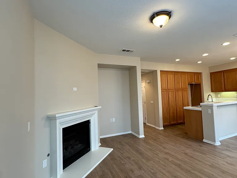 28512 Plymouth Way — Photo 27