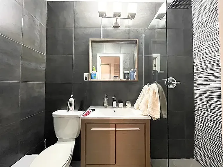 27 E 7th St #4F — Photo 15
