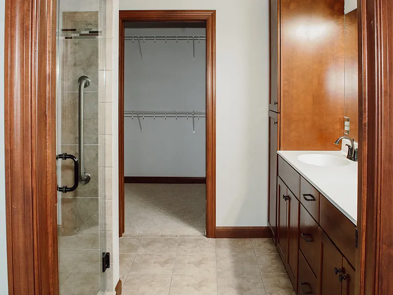 Primary suite