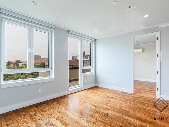 4th image of 62 E 21st St APT 7B