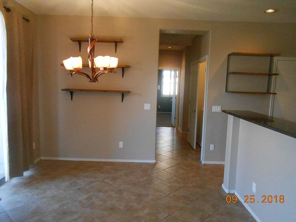 3rd image of 3007 E Dunbar Dr