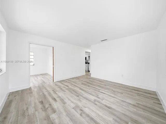 1781 SW 13th St — Photo 14