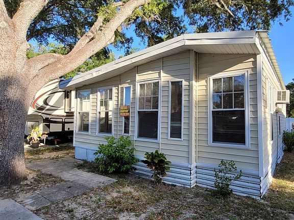 2nd image of 10511 Florence Ave #44