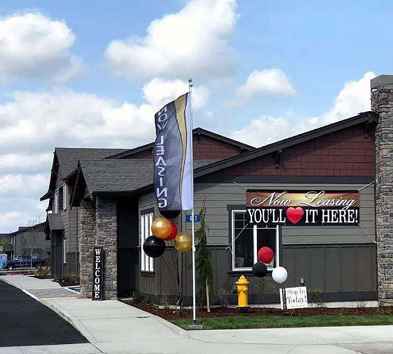 CASCADE VILLAGE APARTMENTS