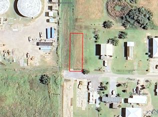 12 Pine Ln, Grand Isle, LA 70358
