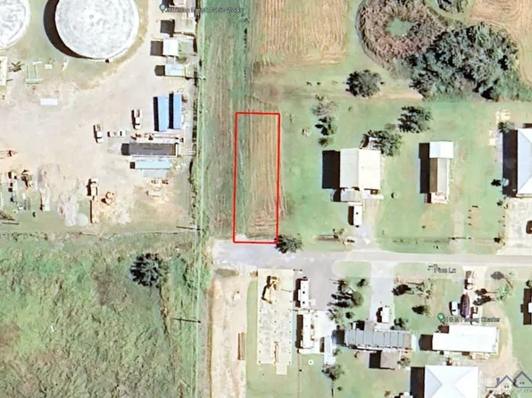 12 Pine Ln, Grand Isle, LA 70358