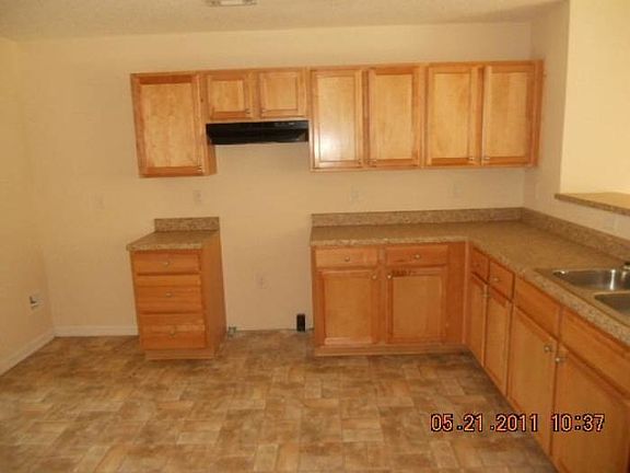 Kitchen (new black applia