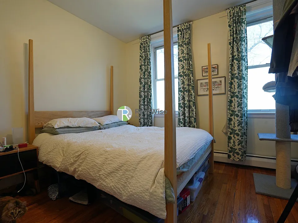 1842 Commonwealth Ave #11