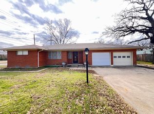 3920 Gayla Ln, Denton, TX 76208