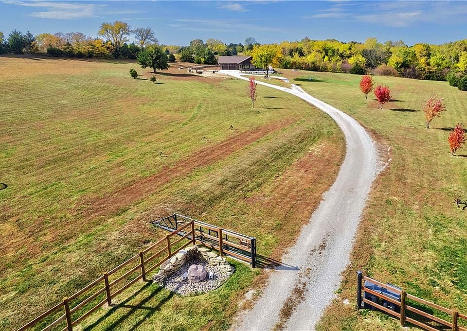 719 E 2200th Rd, Eudora, KS 66025 Zillow