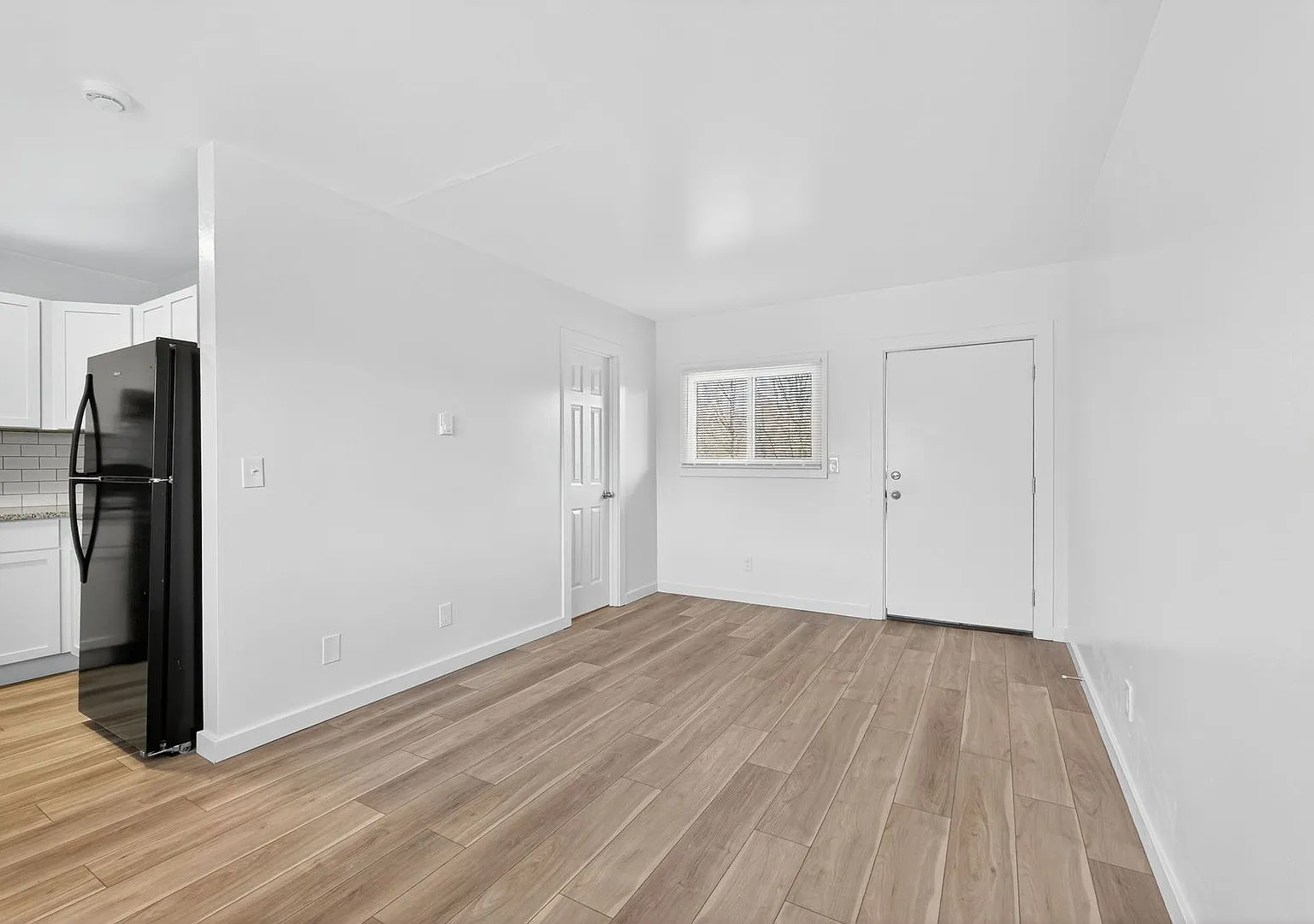 7374 East Main Street — Photo 4