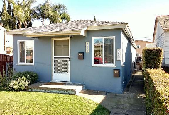 2nd image of 4657 Idaho St