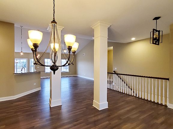 2nd image of 25450 Prairiewood Ln