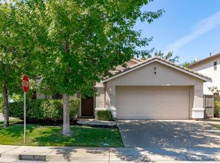 9668 Flame Tokay Way, Elk Grove, CA 95624
