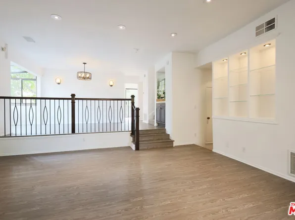 21821 Burbank Blvd Unit 151, Woodland Hills, CA 91367