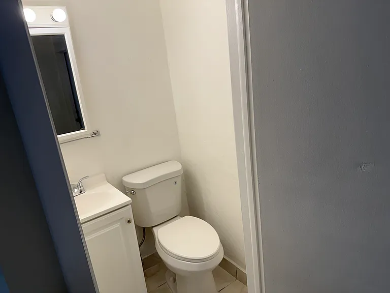 82 SW 132nd Ct — Photo 8