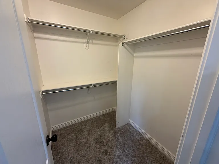 2769 W Shady Hollow Ln — Photo 18
