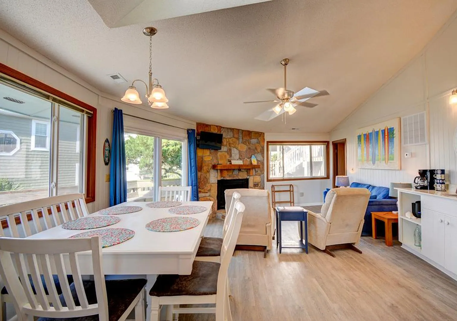 Off Season Rental Topsail Island Furnished 2 Bedroom On The 2nd Row- Dog Friendly — Photo 4