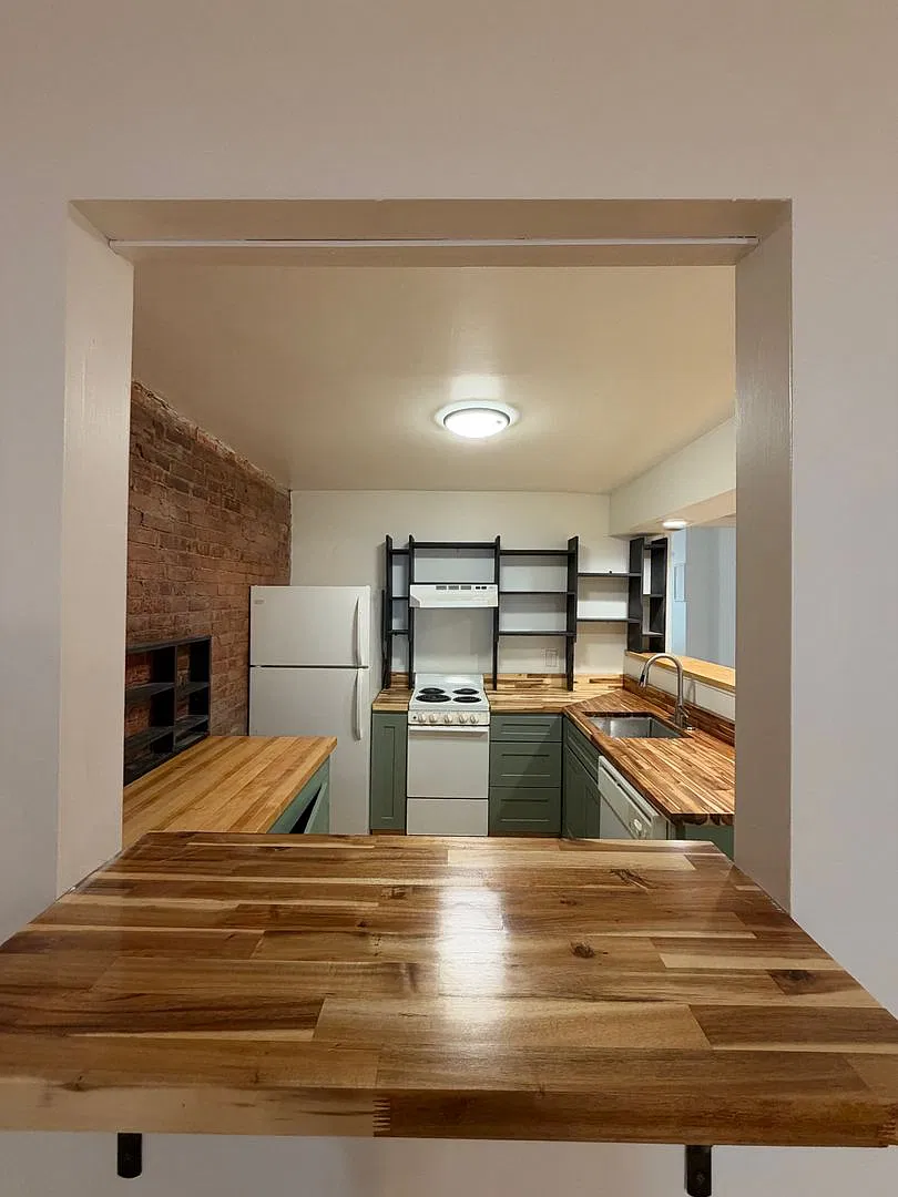 286 State Street — Photo 2