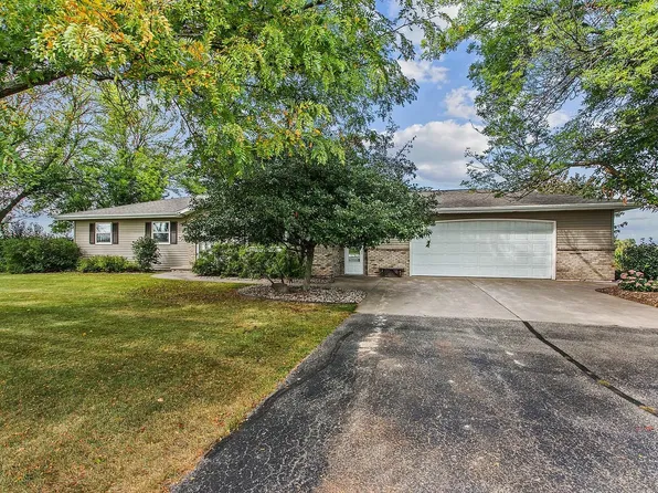 W2806 County Road B, Hilbert, WI 54129