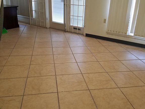 3rd image of 1815 San Bernardo Ave Ste 2