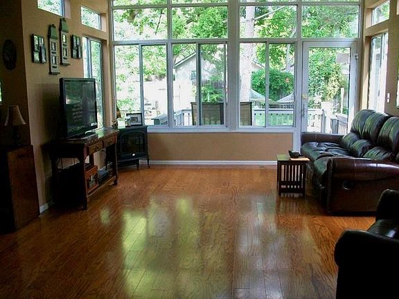 5th image of 2625 54th St