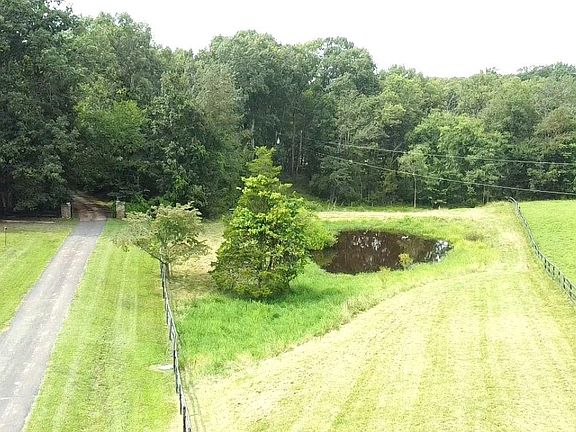 4th image of 8000 Springhope Dr