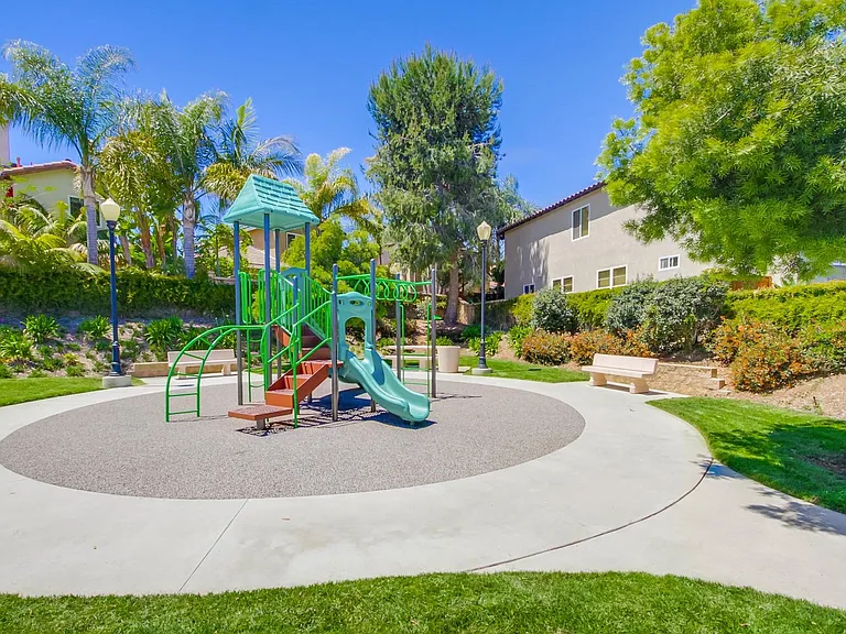 3567 Pebble St — Photo 39
