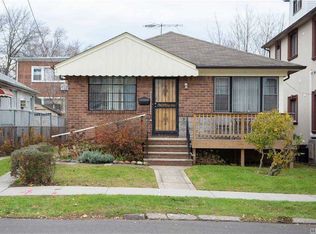 170-05 67th Ave, Fresh Meadows, NY 11365