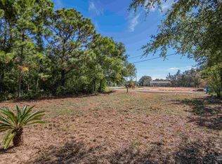 5796 Capitol Dr, Gulf Breeze, FL 32563